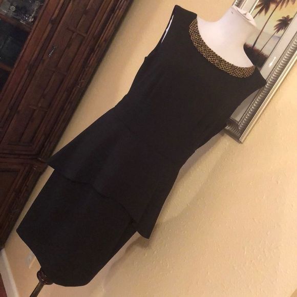 Elegant gorgeous dress - Picture 1 of 8